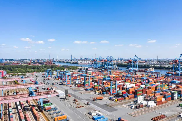 Hamburg down 7.9% in Q1 to 31.9 Mt