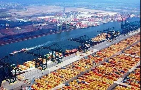 The freight will increase again because vessel strande inThe Suez Canal!